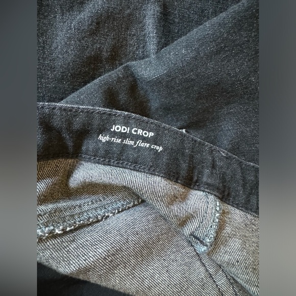 AG Jodi Cropped Jean - Picture 2 of 4